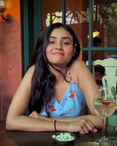 Janki Bodiwala Instagram - Wheres my food 😕 #summervibes☀️ 🍹🎶