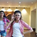 Janki Bodiwala Instagram - "ANKH MARE😉😎" part-1(video) 🤘full video ON YOUTUBE link in my bio😎 Choreography:- @divyas_choreography💃 Cinemetography:- @aanandshukla🎥 Editing :- @r.sc 💥 @parthdoshi1998 🎶 Studio partner - @waves_dance Special thanks :- @maddy_waves @micky_waves Concept by -@micky_waves #newyear #firstvideo #letsdoit #melvin #nehakakkar #ranveersingh #simba #saraalikhan #dance #dancechallenge #filmydance #viral Waves Dance Academy