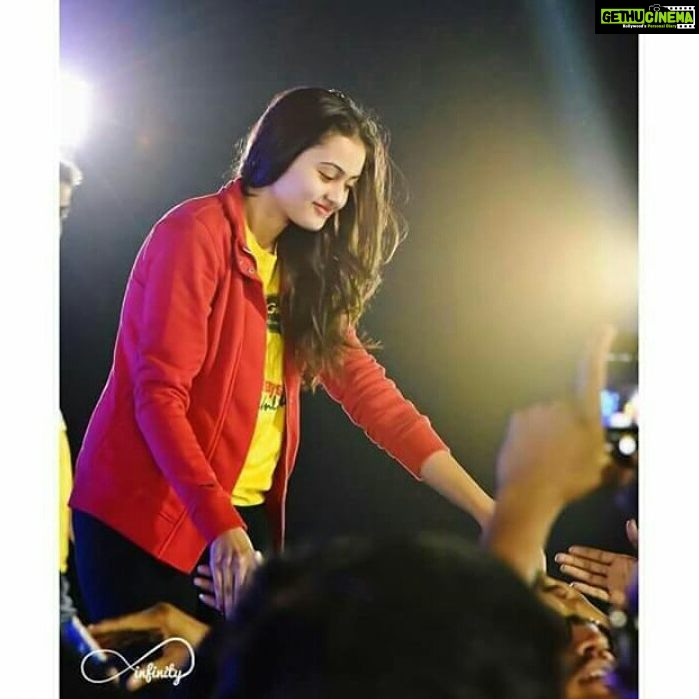 Janki Bodiwala Instagram - ❤ Love u all