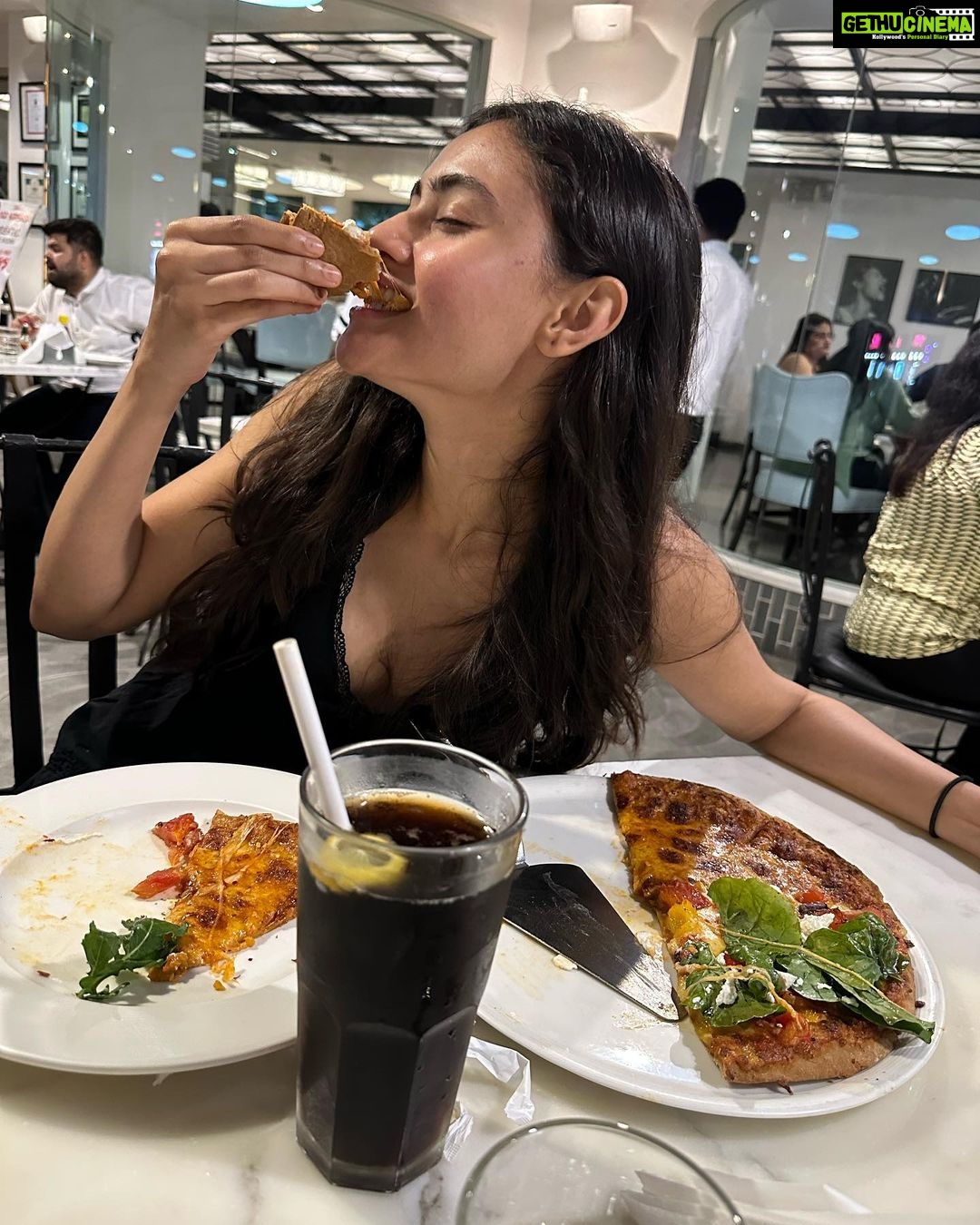 Janki Bodiwala Instagram - πΆπΉπβοΈπ