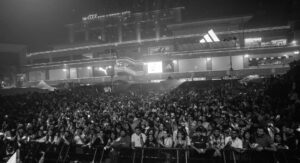 Jasleen Royal Instagram - Delhi = 🫶

Couldn't be more grateful! 
#HeeriyeTour #JasleenRoyal #Live

📸 - @maan_boruah @sanjay___chetry