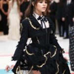 Jenna Ortega Instagram - Karl Lagerfeld: A Line in Beauty I’m unbelievably grateful towards the gifted @thombrowne, his incredible team, and @voguemagazine for a beautiful night.