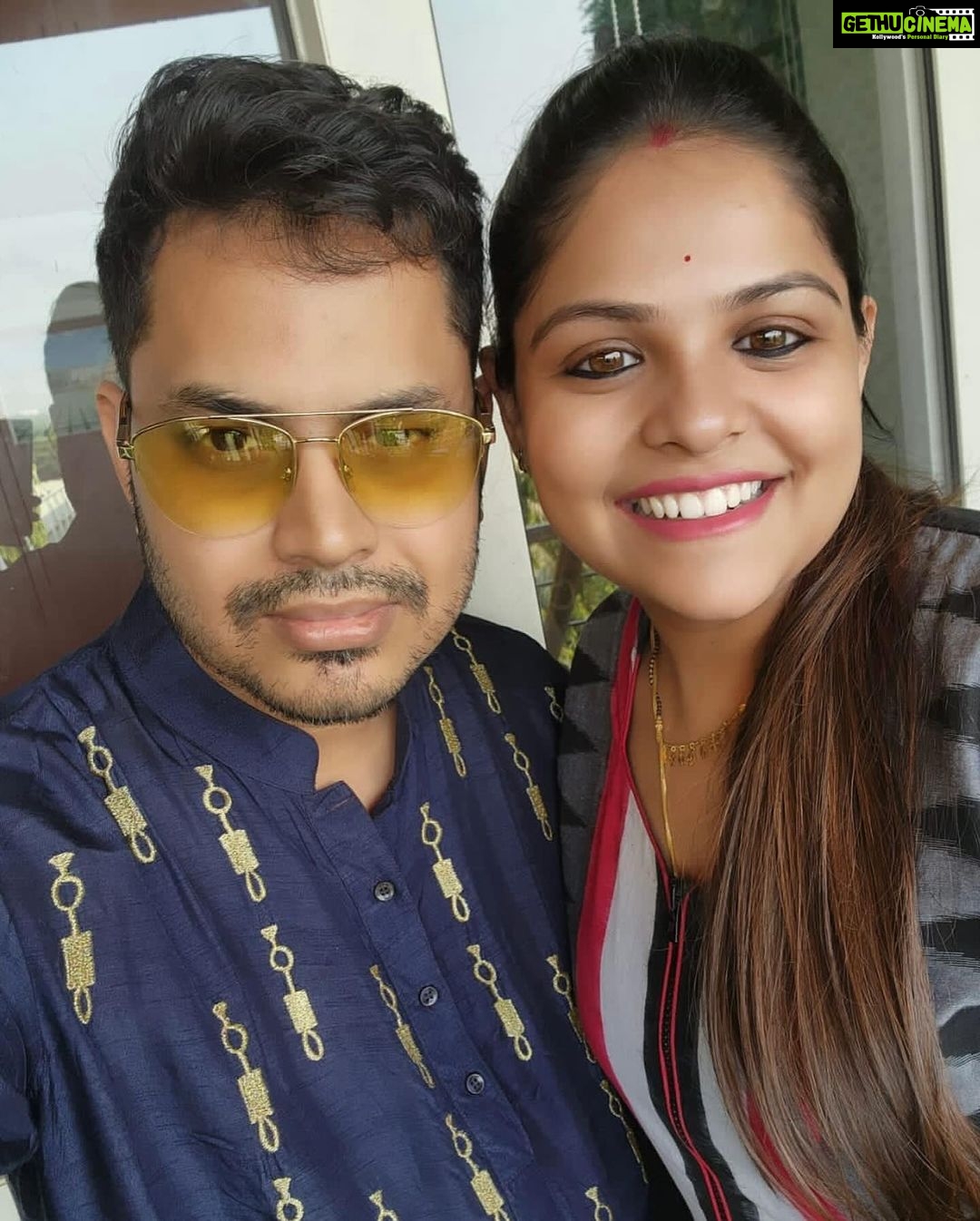 Jhilik Bhattacharjee Instagram - Cheers to two amazing years of creativity, passion, and countless memorable moments at @jhilikmotionpictures ๐๐ฌ congratulations my dearest friend @jhilikbhattacharjeeofficial Hereโs to many more successful years ahead! ๐ฅ #Celebration #CreativeJourney @priyachoudhuryofficial @sambitjn_official @panda._.alisha @anil._.panigrahi @lobu._.babe @dipanwit_