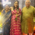 Jinal Belani Instagram - Feeling fantastic to achieve GIFA Best Actress of the year 2022 for the Film Bhagwan Bachave 💫💫🌟🌟✨✨ Wait was long but worth it 😁🤗 ( ये याद रहेगा ☺️) Thank you @gifaofficial 💖 Fortunate to have worked with the best team 💖 @bhaumiksampat @muni.jha @janibhavini @iampremgadhavi @hemangdave1983 @raunaqkamdar @buchmehulofficial @ojasrawal @myrjcharmy @vaishakhratanben @anuraag_prapanna @morli_patel_actor @iamvishal9711 . @tapanvyas @rakeshhsoni @bhavesh_shah_keys @crazyboyzentertainment @ankur_sachdev @hiralpkawa @paras.kawa . @sonunigamofficial @nakash_aziz @aslidivyakumar @milindosphere . @dipakshekhar @vickyjoshi007 @bhavya.doshi @sneak.peekssss @bhavyapurohit_55 @hemashukla_51 @_.joel_khethavath._ @piyush6986 @hemashukla_51 @vir0501 @mr.lakod @dharav.bhavsar krutarth_shah_01 @vishalvyas.official @shilpsaxena @kesarmakeupstudio @bhumirajaaryan ----------------------------------------------