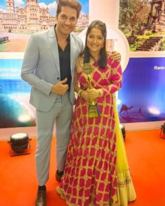 Jinal Belani Instagram - Feeling fantastic to achieve GIFA Best Actress of the year 2022 for the Film Bhagwan Bachave 💫💫🌟🌟✨✨ Wait was long but worth it 😁🤗 ( ये याद रहेगा ☺️)
Thank you @gifaofficial 
💖 Fortunate to have worked with the best team 💖
@bhaumiksampat @muni.jha
@janibhavini @iampremgadhavi @hemangdave1983 @raunaqkamdar @buchmehulofficial
@ojasrawal @myrjcharmy @vaishakhratanben @anuraag_prapanna @morli_patel_actor @iamvishal9711
.
@tapanvyas @rakeshhsoni @bhavesh_shah_keys
@crazyboyzentertainment @ankur_sachdev @hiralpkawa @paras.kawa
.
@sonunigamofficial @nakash_aziz @aslidivyakumar @milindosphere
.
@dipakshekhar @vickyjoshi007 @bhavya.doshi @sneak.peekssss @bhavyapurohit_55 @hemashukla_51 @_.joel_khethavath._ @piyush6986 @hemashukla_51 @vir0501 @mr.lakod @dharav.bhavsar krutarth_shah_01 @vishalvyas.official @shilpsaxena  @kesarmakeupstudio @bhumirajaaryan

----------------------------------------------