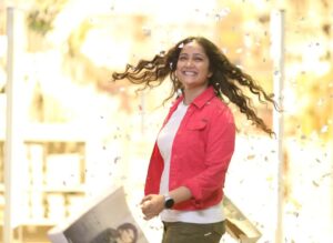 Jinal Belani Instagram - Me, after the response of 'Bhagwan Bachave' movie announcement 😁 

#bhagwanbachave #gujaratifilm #gujarati #nextfilm