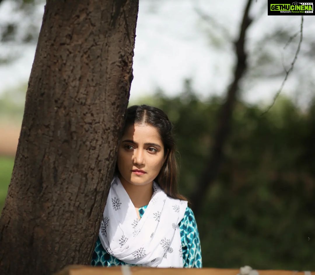 Jinal Belani Instagram - When I see someone having Pani-Poori without me😁