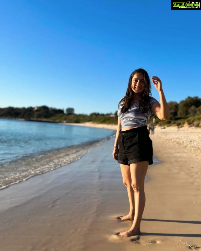 Jinal Belani Instagram - Beach day 🌅⛱️🌊🏖️ LaPerouse