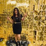 Jinal Belani Instagram - I am happiest around my Birthday 😅 This birthday was with family, extended family and friends who are slowly becoming family. 💖 I feel blessed. Trust me, each birthday the question remains the same; 'Do I even deserve this much love.?' :) Thank you folks for making my day so so so special. I shall cherish these memories forever. Don't forget to watch birthday special dance at the end 😅 Thank you guys @bhaumiksampat @myrjcharmy @mansoo_57 @bimalpatelofficial @djhardknoxindia @himalrupera @dhrupall @henil.gandhi @vickyjoshi007 @_bhavya.doshi_ @deep_dholakia @_.joel_khethavath._ @dipakshekhar @manisha @sneak.peekssss @mankalbel @belanimansi @hardikace29 @urvi_vasani @ishan_mehta @_hem_04 Love you all ❤️ Thank you everyone for taking a moment out of your life and wishing me. 🙏🏻 GRATEFUL 💐