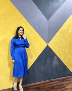 Jinal Belani Instagram - 💙 All Smiles 💙
💙Cause we are in Third week 💙 #bhagwanbachave
👗- @kinjal.prajapati136 @valleygirl_clotthing_bykinjal
📸 - @sneak.peekssss
At @frizbee.sbr