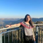 Jinal Belani Instagram – Peaceful, Blissful, Powerful ✨🙏
At  the Blue mountains, Three sisters walk 🌅⛰️🏞️ Blue Mountains
