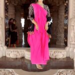 Jinal Belani Instagram - Last Reel in a Saree I promise 🙈 Ok bye 🤐 . . Costume - @dvfashionstudio MUAH - @jitunayi @patelkomal2391 Styled by @deepy_s_designer