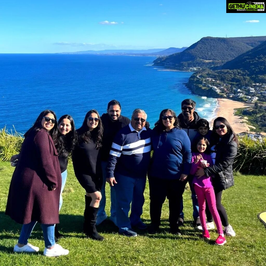 Jinal Belani Instagram - The scenic view of #wollongong is beautiful... Actually, I was about to post the picture of this breathtaking view, but then I saw my pictures and changed the plan 🤪😅. . . @visitwollongong #sydney #australia #wollongongphotographer #stanwelltops #baldhill #baldhilllookout Wollongong, Australia