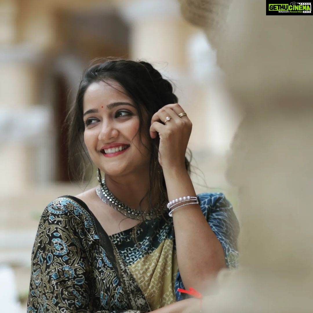 Jinal Belani - 14K Likes - :)