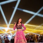 Jolly Rathod Instagram - The epic night that was yesterday!!!🩷✨ #Day5.. Loved the energy at Alphonso Party Plot.. 📸 : @tanmaybhavsar_photography Wearing : @jinals_couture Muah : @divya_makeover_27 Styled by : @stylebystutea Ahmedabad, India