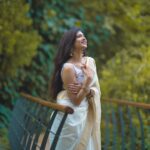 Jolly Rathod Instagram – 😌🫶🏻

Saree : @anmolbyankoorshukla 
Jewellery : @the_beta_girl 
Clicked by : @tanmaybhavsar_photography Ahmedabad, India