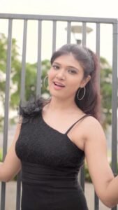 Jolly Rathod Instagram - Kudi Gujarat di, Vibe Punjab di..💖🦋

Music : @aakash_muzic 
Shot and Edited by : @tanmaybhavsar_photography 

#launggawacha #1minmusic #reels #reelsindia #punjabi #music #singer #trendingreels #trending #reelitfeelit #ahmedabad #jollyrathod #jollyrathodreels