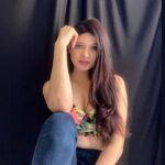 Jolly Rathod Instagram – Summer vibes..💚💛

Top : @hm 

#instapic #summerstyle #fashion #jollyrathod Ahmedabad, India