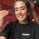 Jonita Gandhi Instagram - Casually smilin’ thru the chaos 🤪 (Aka this is pretty much me everyday lol)