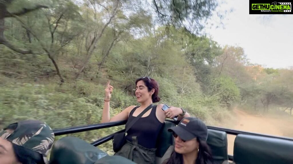 Jonita Gandhi Instagram - Always dancing to my own tune 🥳 ya knowww Decided to do my birthday a little differently this year, connecting with nature and taking some time to recalibrate. Grateful to be surrounded by so much love and for all of you who give me the strength and motivation to keep doing what I do ❤ #happybirthdaytome