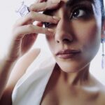 Jonita Gandhi Instagram - 𝘌𝘭𝘭𝘦 𝘦𝘴𝘵 𝘧𝘰𝘳𝘵𝘦. Last night for The Elle List 2023 @elleindia 🤍 Photos: @shreyansdungarwal Makeup: @anumariyajose Hair: @dwyessh_hairwizard @aaliyahussainhairmakeupcreator Outfit @saulee Earrings @karishma.joolry Ring @swarovski Footwear @aldo_shoes Styled by @anshikaav Assisted by @bhatia_tanisha