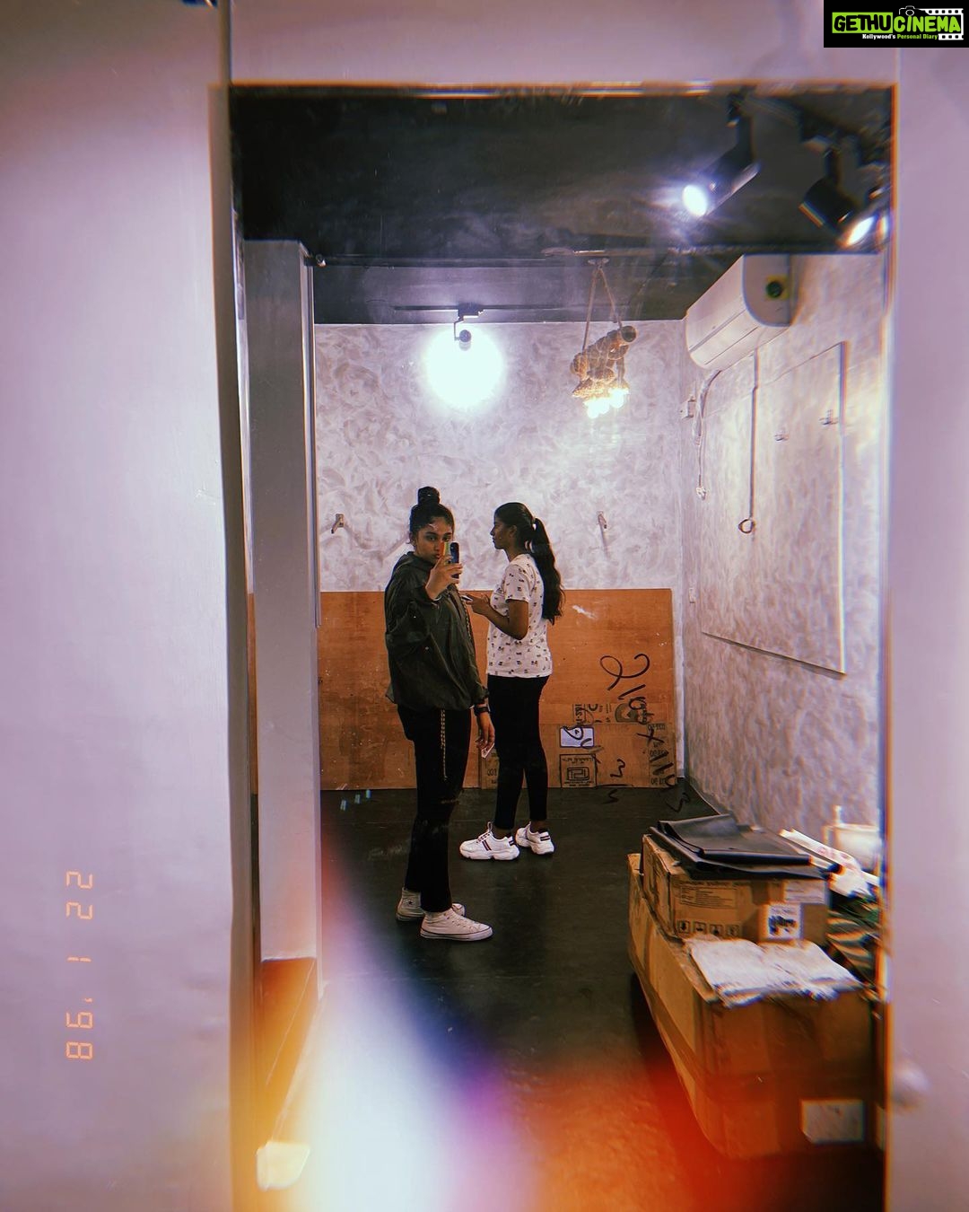 Jovika vijaykumar Instagram - ~ Sometimes a whole year changes nothing ✨ ft. Bestie no.1 Chennai, India