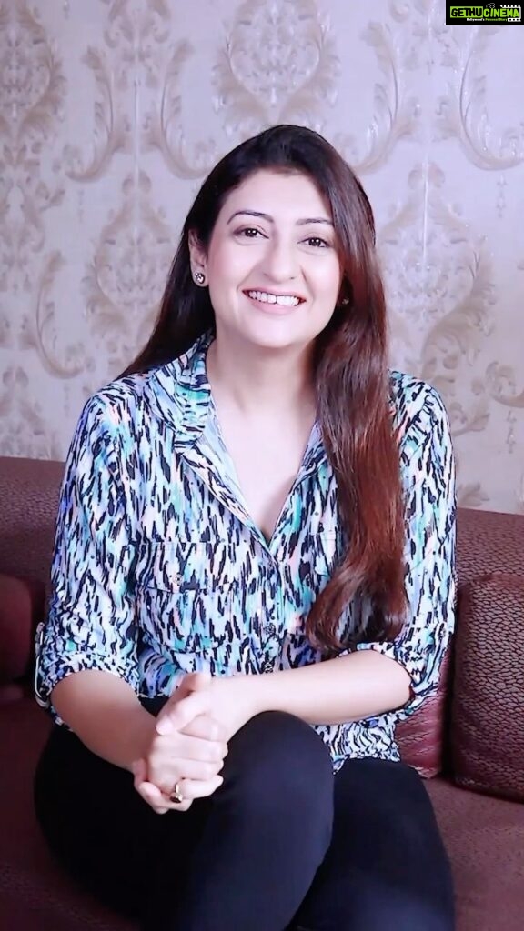 Juhi Parmar Instagram - Here’s the most awaited answers to your questions, Also I’m really excited to see all the twists this time in BiggBoss😍 The Bigg-est twist? There’s a phone in the house this time! And with @glancescreen as the Smart Lock Screen partner, the contestants will be able to enjoy shopping, games, news updates and lots more right on the lock screen 🤳 Let me know what you think in the comments! #BiggBoss17 #BiggBossOTT #SmartLockScreen #Glance #YehSmartHaiBoss #Ad