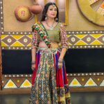 Juhi Parmar Instagram – A time of the year when everything is as beautiful as a painting because the colours are endless….Lets paint our memories as much as we can as today will never come back tomorrow!
#navratri #navratrispecial #indianwear #festival #festive #festivetime