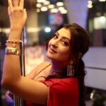 Juhi Parmar Instagram - Painting the town red 🌹❤️ in Juhi style! Glimpses from last night as I dolled up and attended an awards ceremony after long! The red carpet, the lights, the camera..I guess somethings I will always love, always cherish as is the love from all of you! More coming up soon…. Styled by: @deeti.mehta Outfit : @kelaayah Assistant @snehatiwari05 Managed by @brandnbuzz MUA @ruupa_krupa