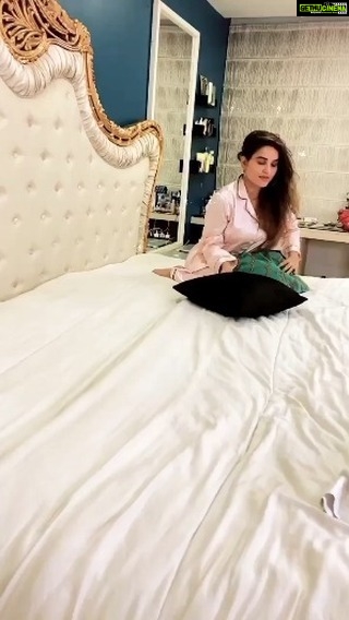 Kaavya Singh Instagram - #video ||ट्रेंडिंग गाना ||@singhpawan999 @ikaavyasingh @pawan_khesari_2_50k 😘|| #short #shorts #youtubeshorts#bhojpuri #virałreels