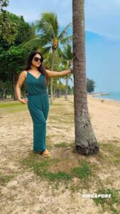 Kaavya Singh Instagram - #eastcoastbeach #singapore🇸🇬 East Coast Beach Singapore