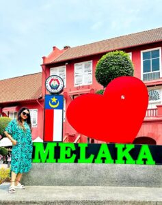 Kaavya Singh Instagram - #melaka #malaysia #beautiful #malaysialife #travelphotography #travelling #traveltheworld #freshair #faith #bepositive #keepsmiling #spreadlove #omnamahshivaya 🔱❤️🙏🏻🧿