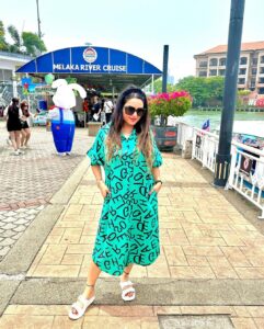 Kaavya Singh Instagram - #melaka #malaysia #beautiful #malaysialife #travelphotography #travelling #traveltheworld #freshair #faith #bepositive #keepsmiling #spreadlove #omnamahshivaya 🔱❤️🙏🏻🧿
