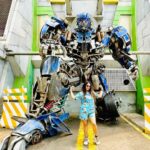 Kaavya Singh Instagram - #singapore🇸🇬 #universalstudios #singaporelife #music #travelphotography #travelling #feelingblessed #omnamahshivaya 🔱❤️🙏🏻🧿 Universal Studios Singapore