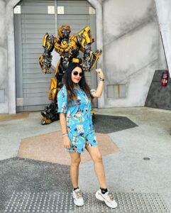 Kaavya Singh Instagram - #singapore🇸🇬 #universalstudios #singaporelife #music #travelphotography #travelling #feelingblessed #omnamahshivaya 🔱❤️🙏🏻🧿