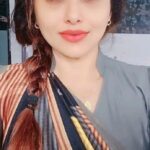 Kajal Nishad Instagram - Koun???