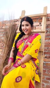 Kajal Raghwani Instagram - Hum कूची कूची खाएब 🤪

Socha upload kardu Pehla try on ths song 🎵👌😄

#kajalraghwani #kajalraghwanisworld #actor #bhojpuri #happysoul #lovemyself #❤️ #enjoying #pawansingh #new #trending #song #famous #viral #happiness #feelings #fun #album #✨️ #🧿