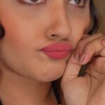 Kajal Raghwani Instagram - I love me My gulu gulu gaal uffffff 😊✨️❤️ Lyrics nahi aa raha jaldi jaldi but maza aaya 🤣🤣🤣✨️🧿❤️