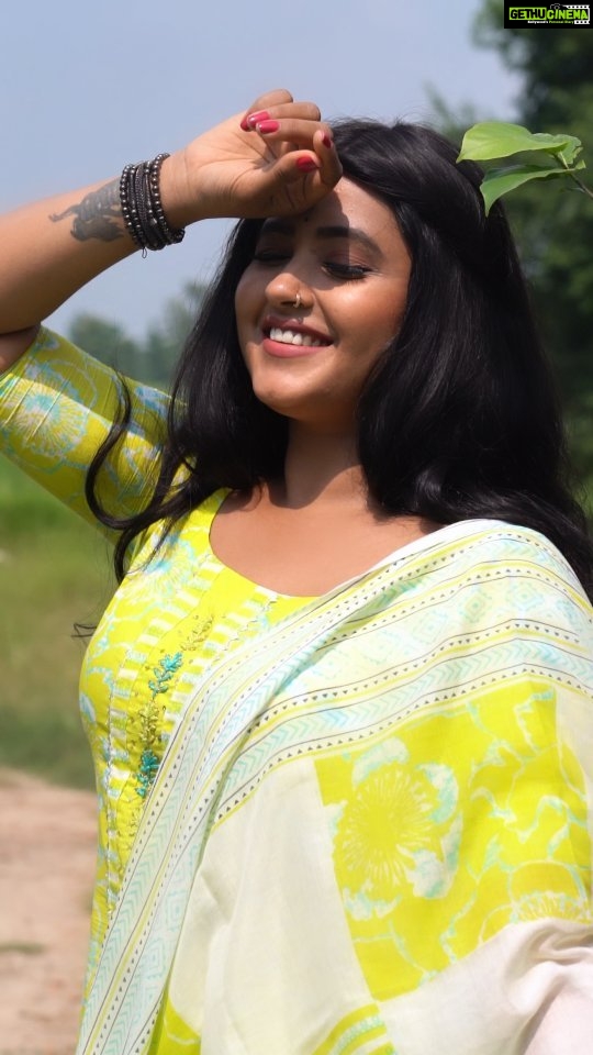 Kajal Raghwani - 292.4K Likes - Tuje na देखूँ to चैन muje aata nahi है !
❤️✨️
Tim Tim ☘️🧿
Video by :- @ayush_filmyzone
Edit by :- Me 😋
.
.
.
.
.
.
.
.
.
#kajalraghwani #love #feelings #powerstar #rockstar #pawansingh #new #song #amazing #voice #remake #bhojpuri #hindi #singer #blessed #loveit #waiting #for the #next #blockbuster #song #🤩 #pawan #जी #✨️ #enjoy #lyrics #💗