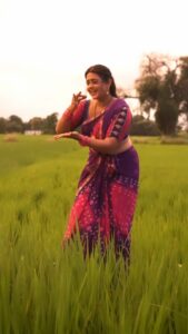Kajal Raghwani Instagram - Kuchi Kuchi khayeb chataniya ae jaan UFFFFF 😋🧿✨️❤️☘️ #kajalraghwani #singer #rockstar #powerstar #pawansingh #trending #song #bhojpuri #loveit #rocking #love #feelings #behappy #blessed #reeloftheday #reels #reeliyfeelit #favorite #💗