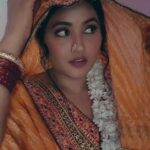 Kajal Raghwani Instagram - Hamar राजा के दिलवा हमरे हो ! ❤️ ✨️🧿☘️ #kajalraghwani #timtim #love #happiness #feelings #reeloftheday #fun #shooting #reels #trending #😎