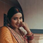Kajal Raghwani Instagram - Thoda sawar thoda thoda tu gor bada ho ❤️✨️☘️🧿