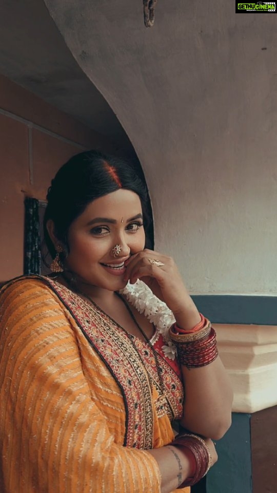 Kajal Raghwani - 191.1K Likes - Thoda sawar thoda thoda tu gor bada ho ❤️✨️☘️🧿