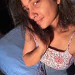 Kajal Raghwani Instagram - Ohh I love Meeeeee ♥️✨🧿☘️ . . . . . . . . #love #loveyourself #happiness #happyme #nomakeupselfie #makeupnotrequired at all #hahaha #lovemyself #♥️