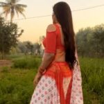 Kajal Raghwani Instagram – Gore hathwa par naam sajanwa ke ✨♥️ 

#kajalraghwani #love #fun #reelsinstagram #reeloftheday 😇