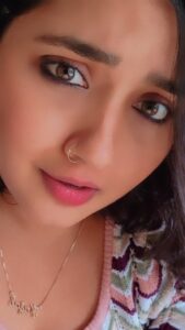Kajal Raghwani Instagram - Bahotooooo se बहोत karte hai 🤣🤣🤣 Hahhaha...