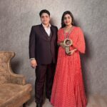 Kajal Raghwani Instagram - Thank you so much dost for giving me ths proud moment ☘️♾️🧿 @madhuvendrarai Ramada Lucknow