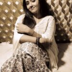 Kajal Raghwani Instagram - O ghar aaja pardesiiiiii ke Teri meri ek jindaadi ... ✨️ #kajalraghwani #favorite #🧿