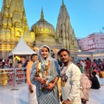 Kajal Raghwani Instagram - Kashi Vishwanath BABA 🧿☘️♾️✨ Bahot he achhese darshan huye aaj thank you to all 🙏 blessed 😇 aaj naye saal ka pehla din baba ke aashirvad ke sath ☘️ 🙌 Har Har Mahadev 🙌