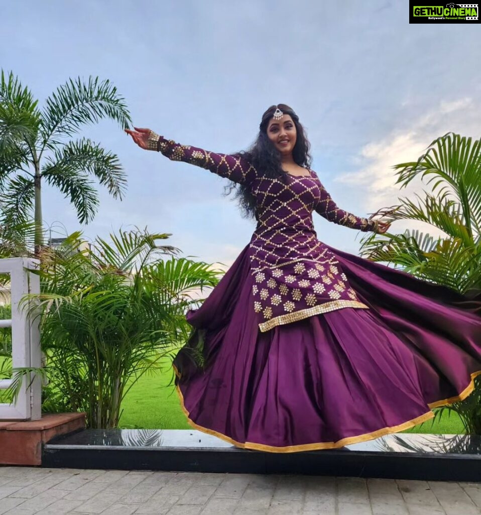 Kajal Raghwani Instagram - Happiness is an inside job pure and simple happiness 😊 Good Morning ❤️ Love you 🧿 All ☘️✨️
